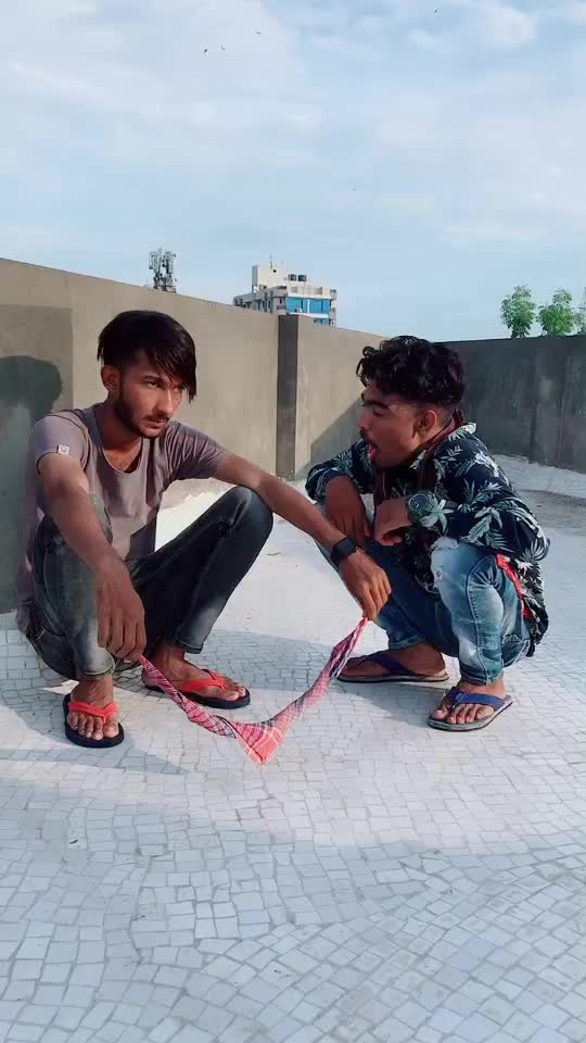 @mr_aakil__