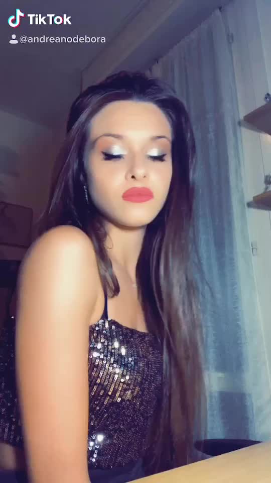 @𝒟𝑒𝒷𝑜𝓇𝒶