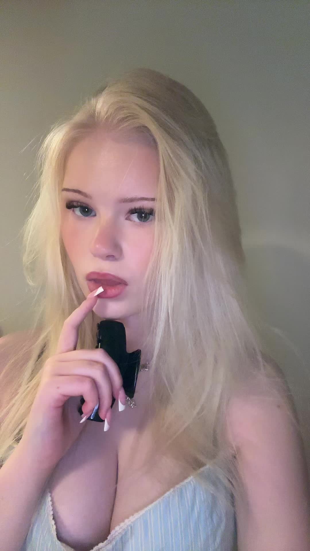 @elina