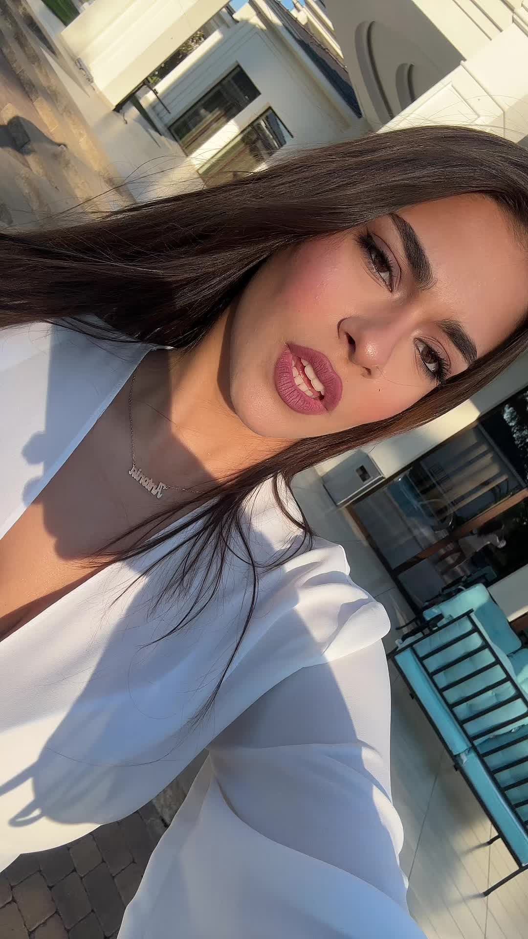 @𝑨𝒏𝒕𝒐𝒏𝒊𝒂 🍓