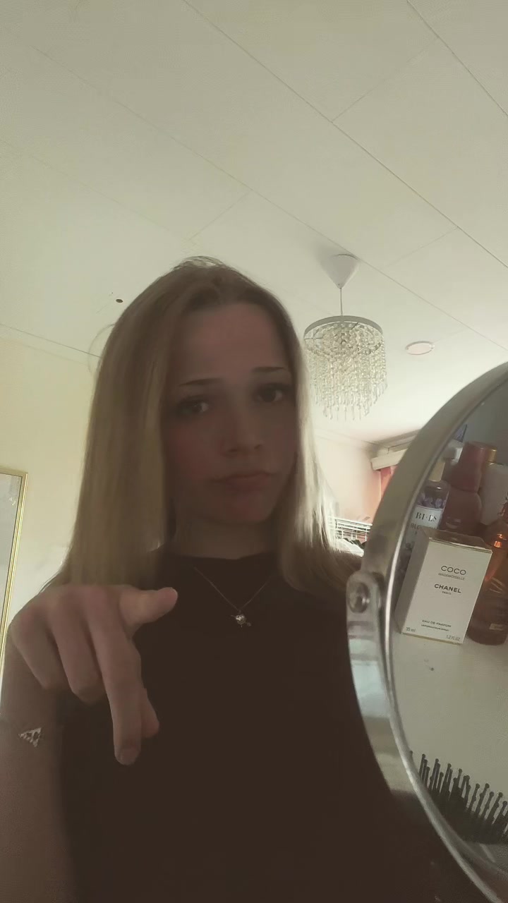 @Din blondin