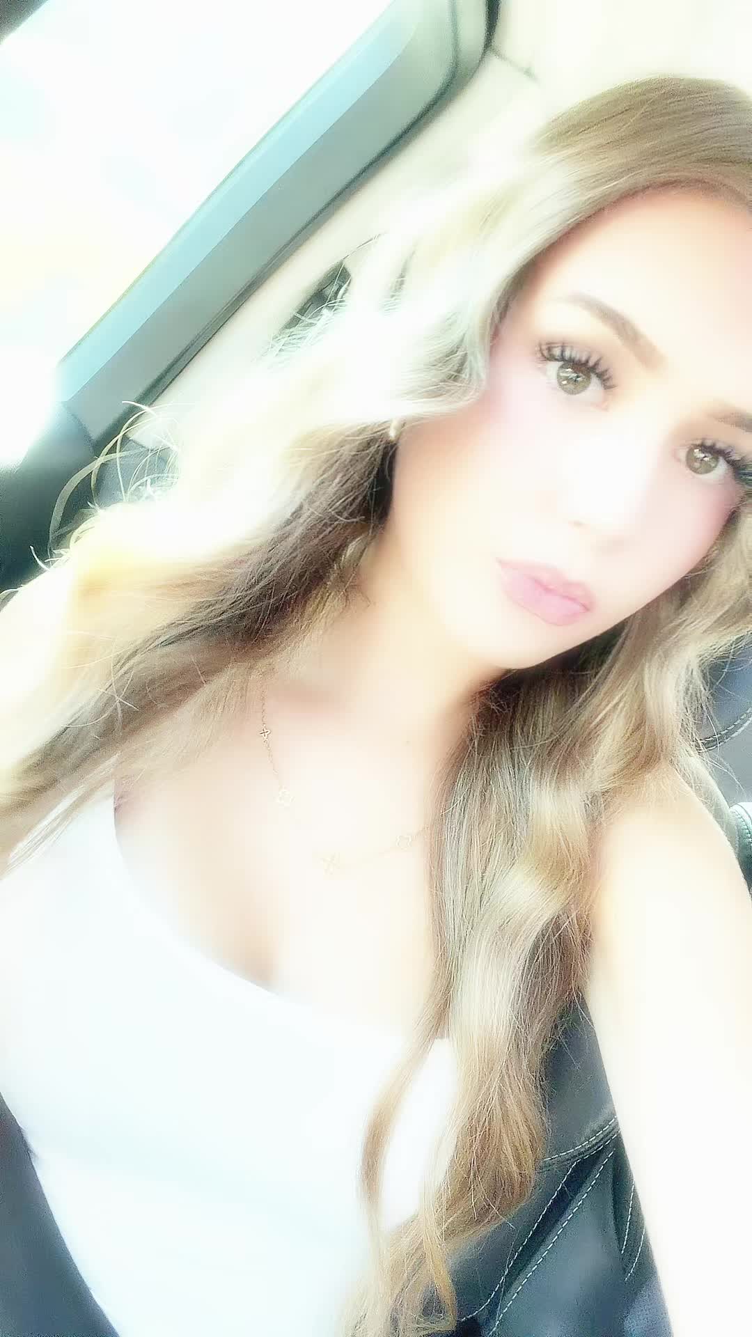 @𝐕𝐚𝐧𝐞𝐬𝐬𝐚