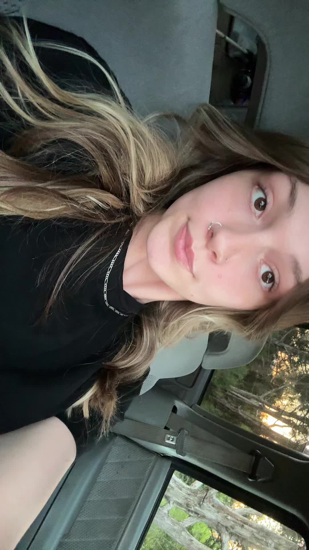@Chloe
