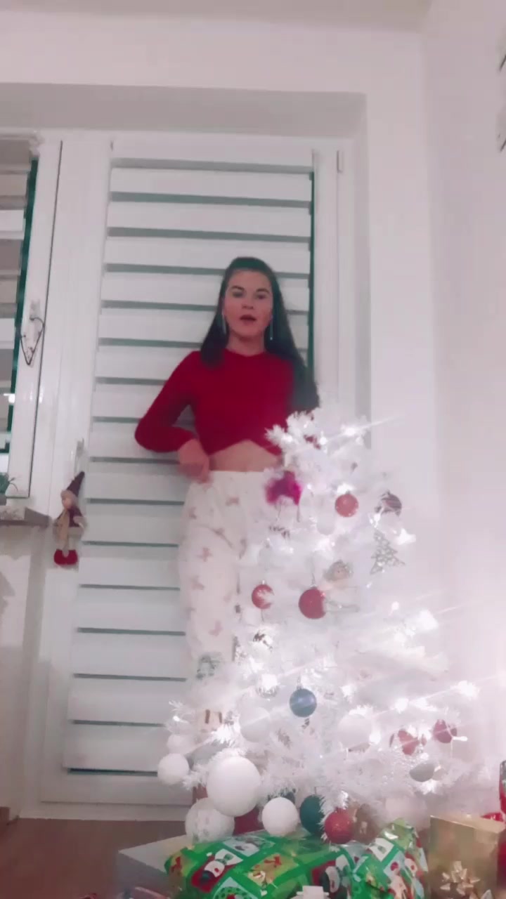 @𝓛𝓮𝓪 🎀