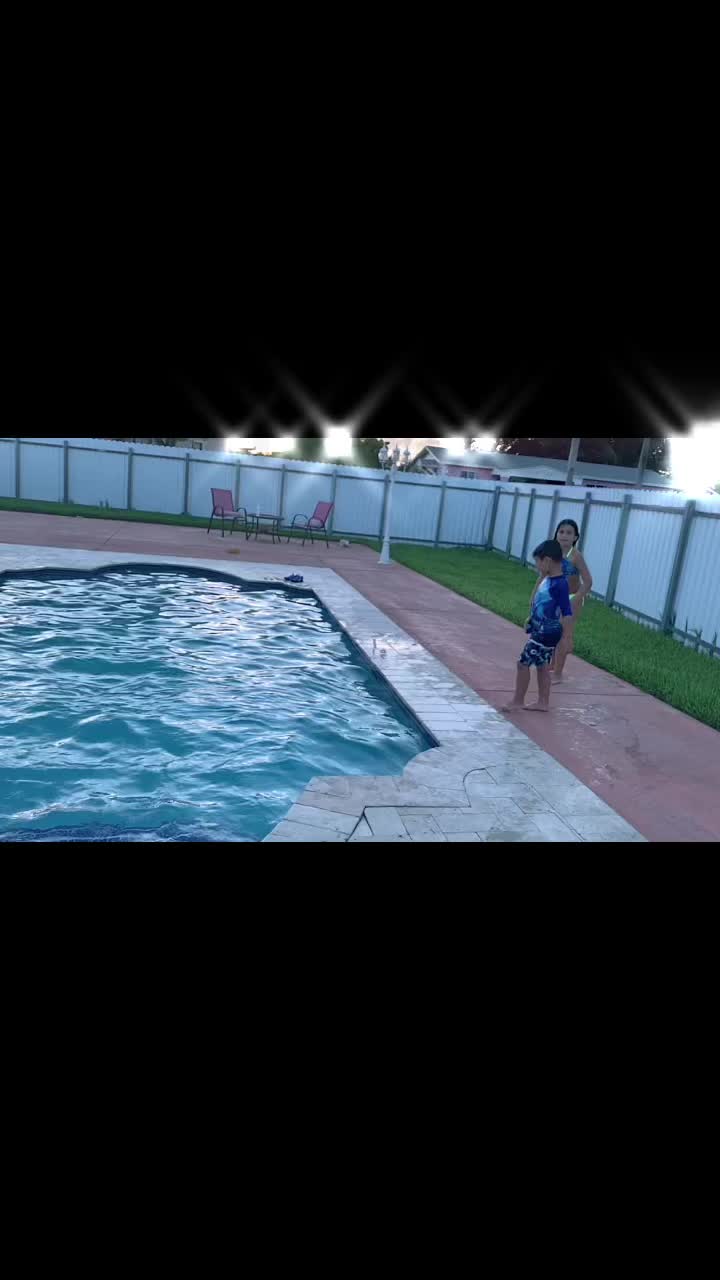 @Salysofi
