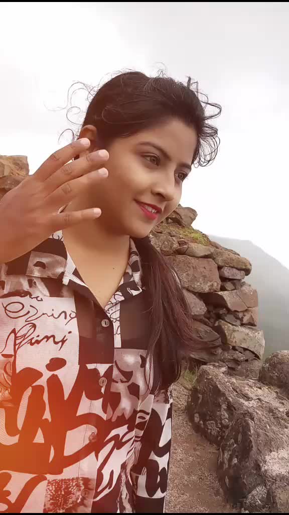 @Pratikshaa..🌸