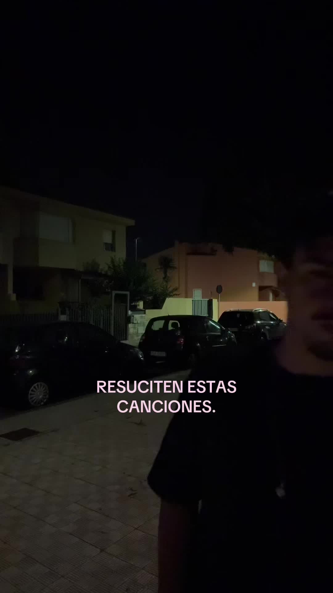 @carlosbelloo__