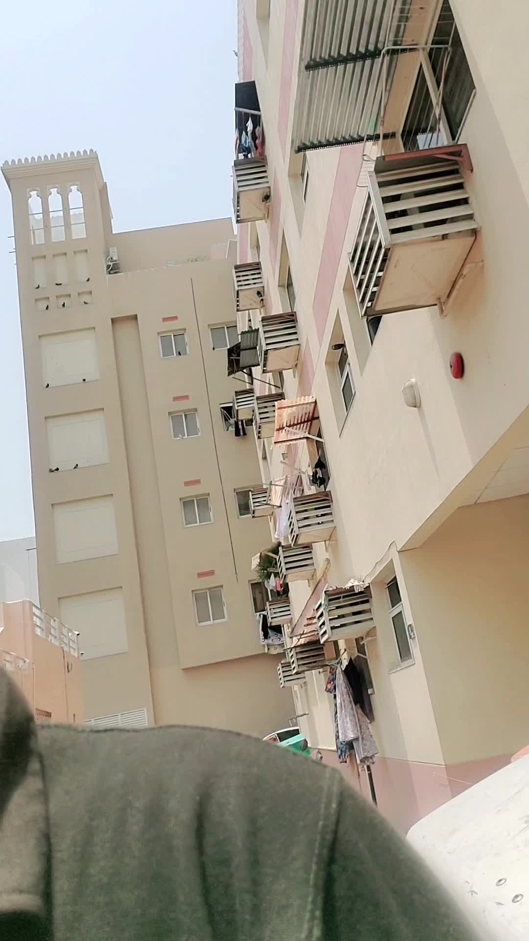 @Mr'Dubai