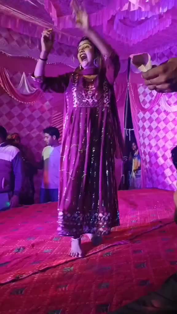 @vanshika15❤️❤️🌹