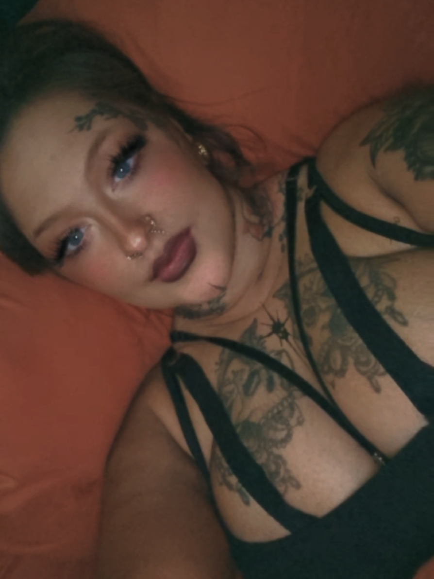 @𖤐🖤𝕶𝖆𝖙𝖎𝖊_𝖀𝖘𝖍𝖊𝖗🖤𖤐