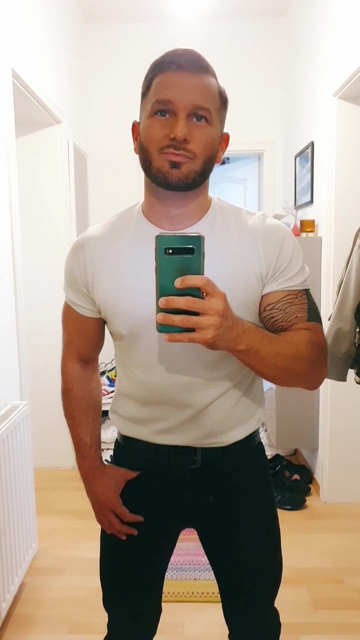 @Dani Bo.