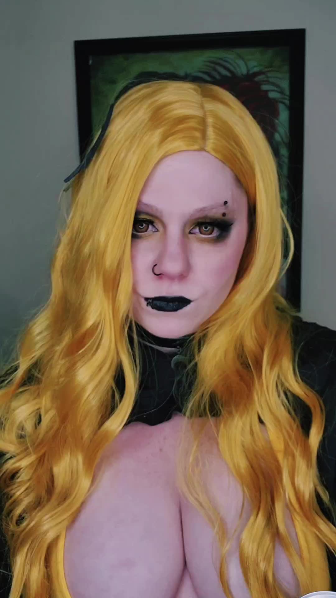 @undeadanie