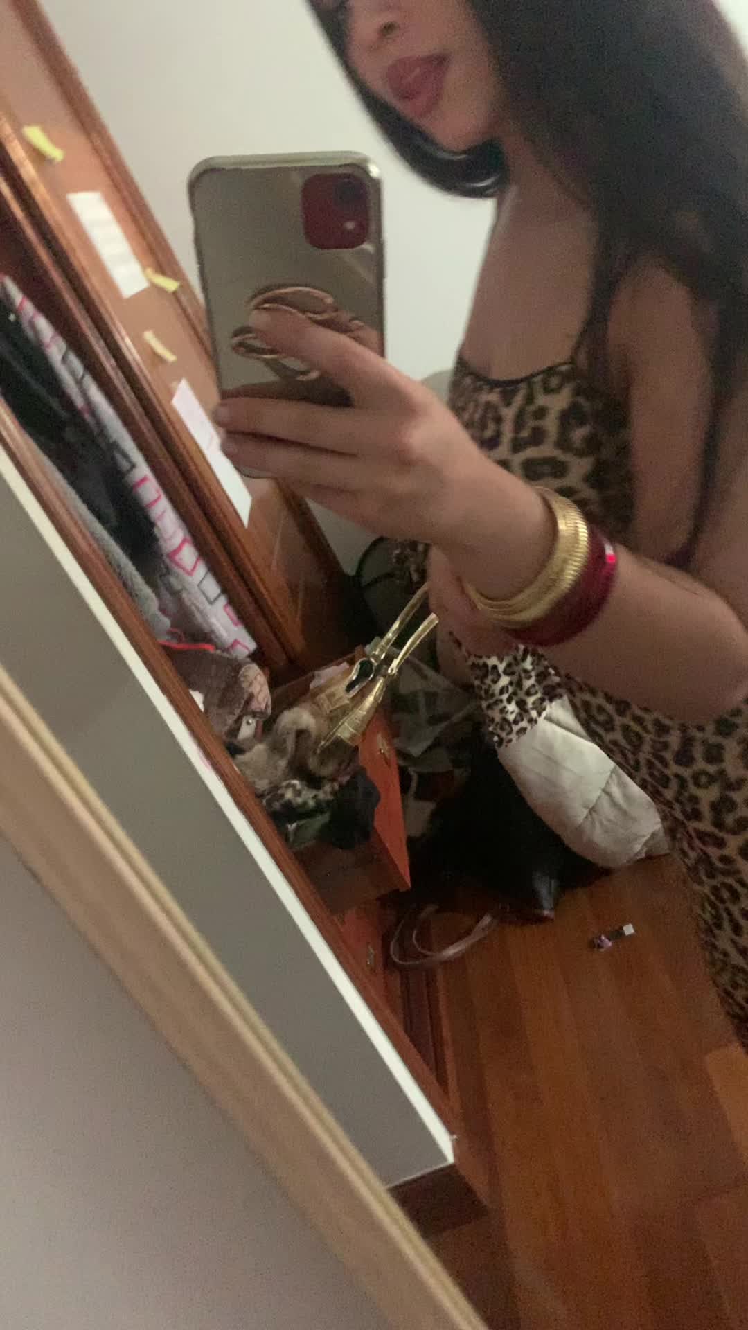 @tati 🍒🪞📿