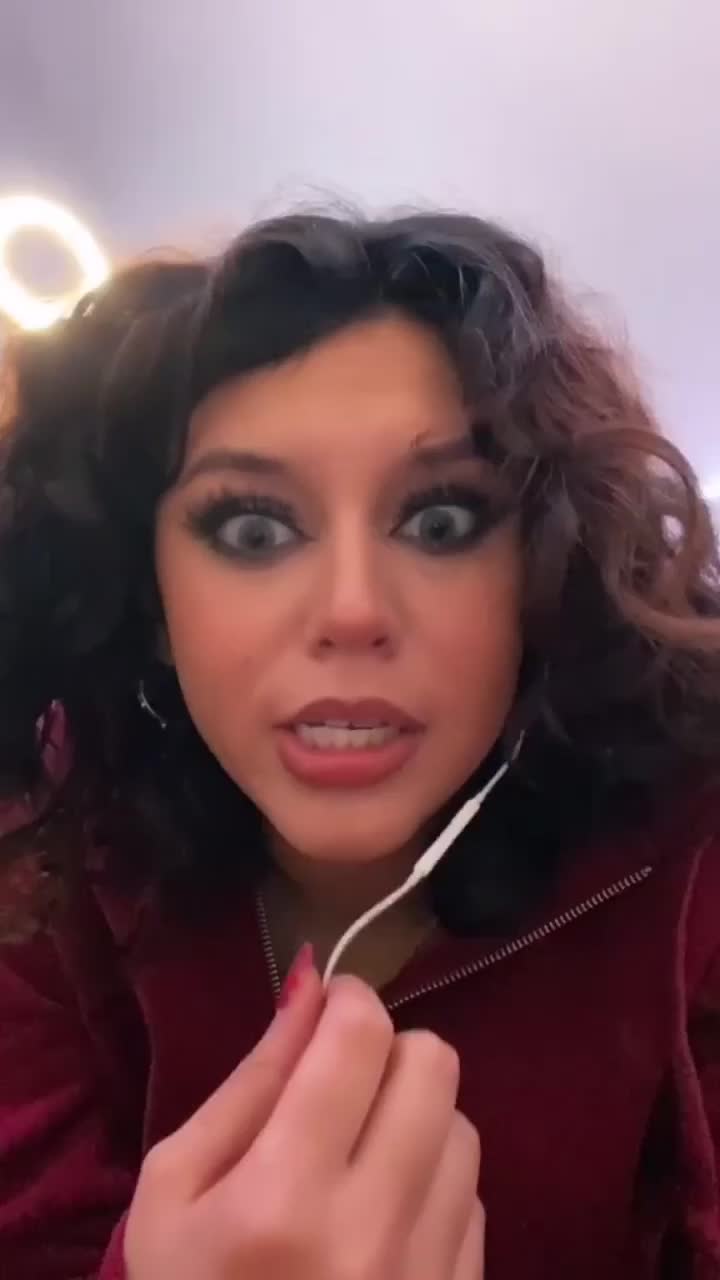 @Mikayla_ap