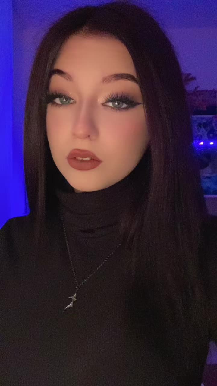 @𝓛💋
