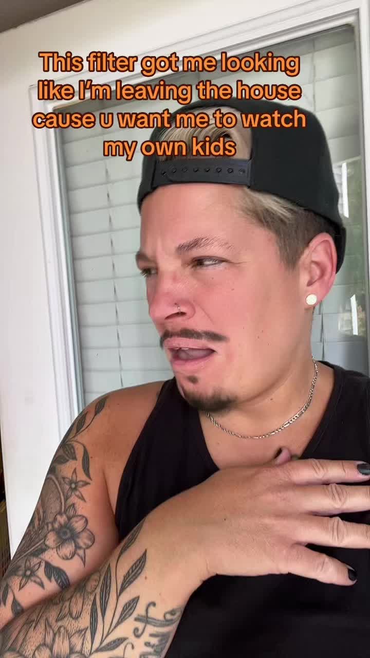 @Crazyauntchronicles