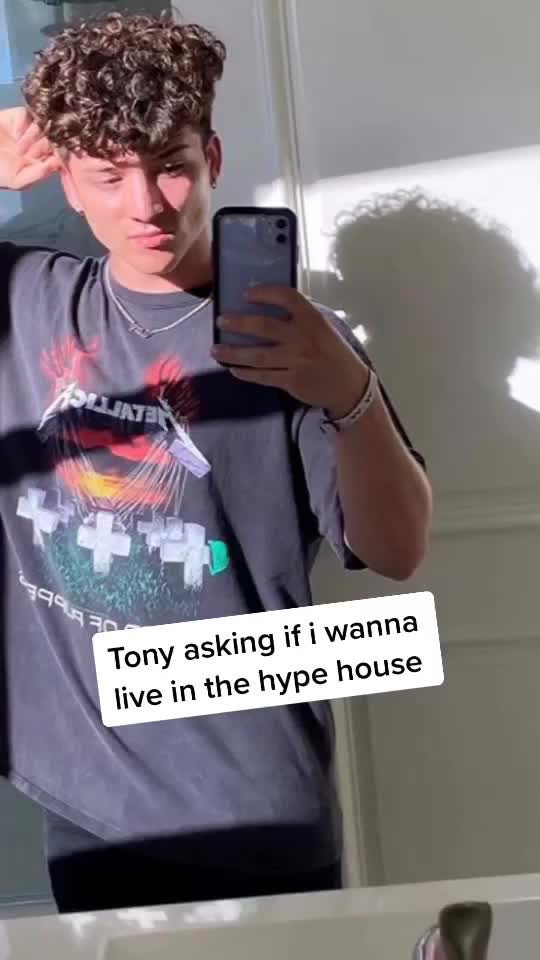 @Tony.Lopez.🥵❤️💛🐝