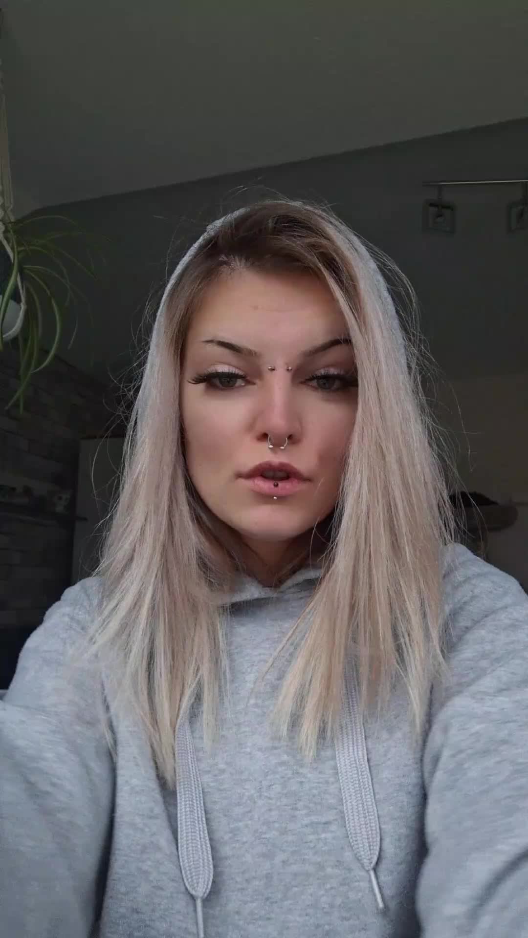 @JessiKrkvsk