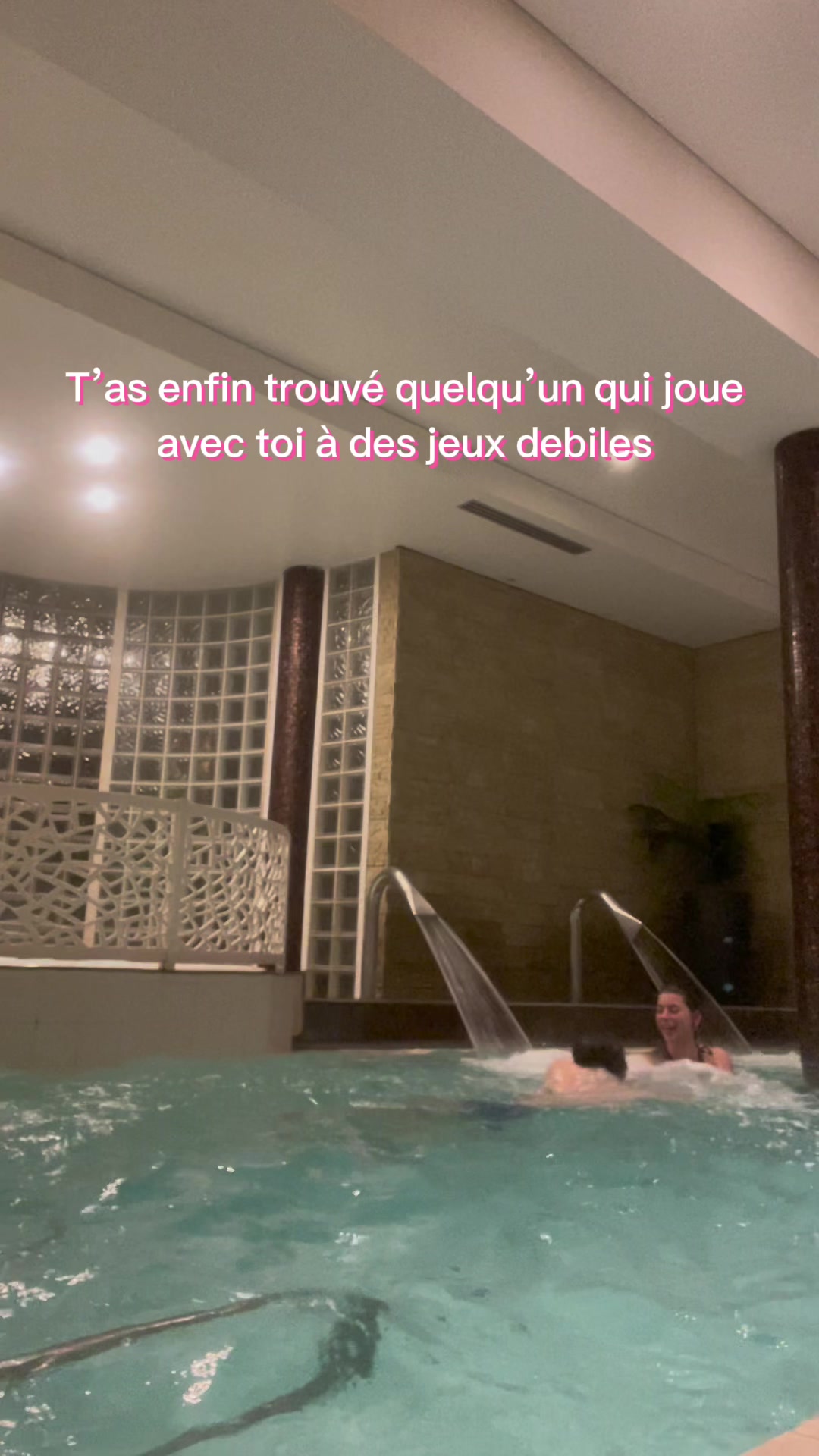 @Anais