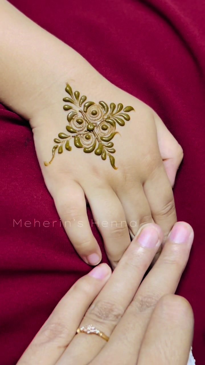@Meherin's Henna
