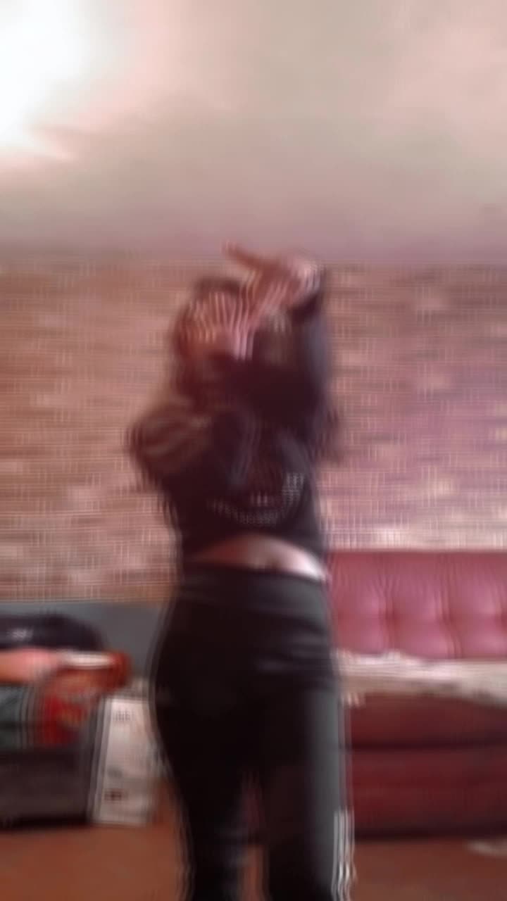 @Erika oxx tvoja