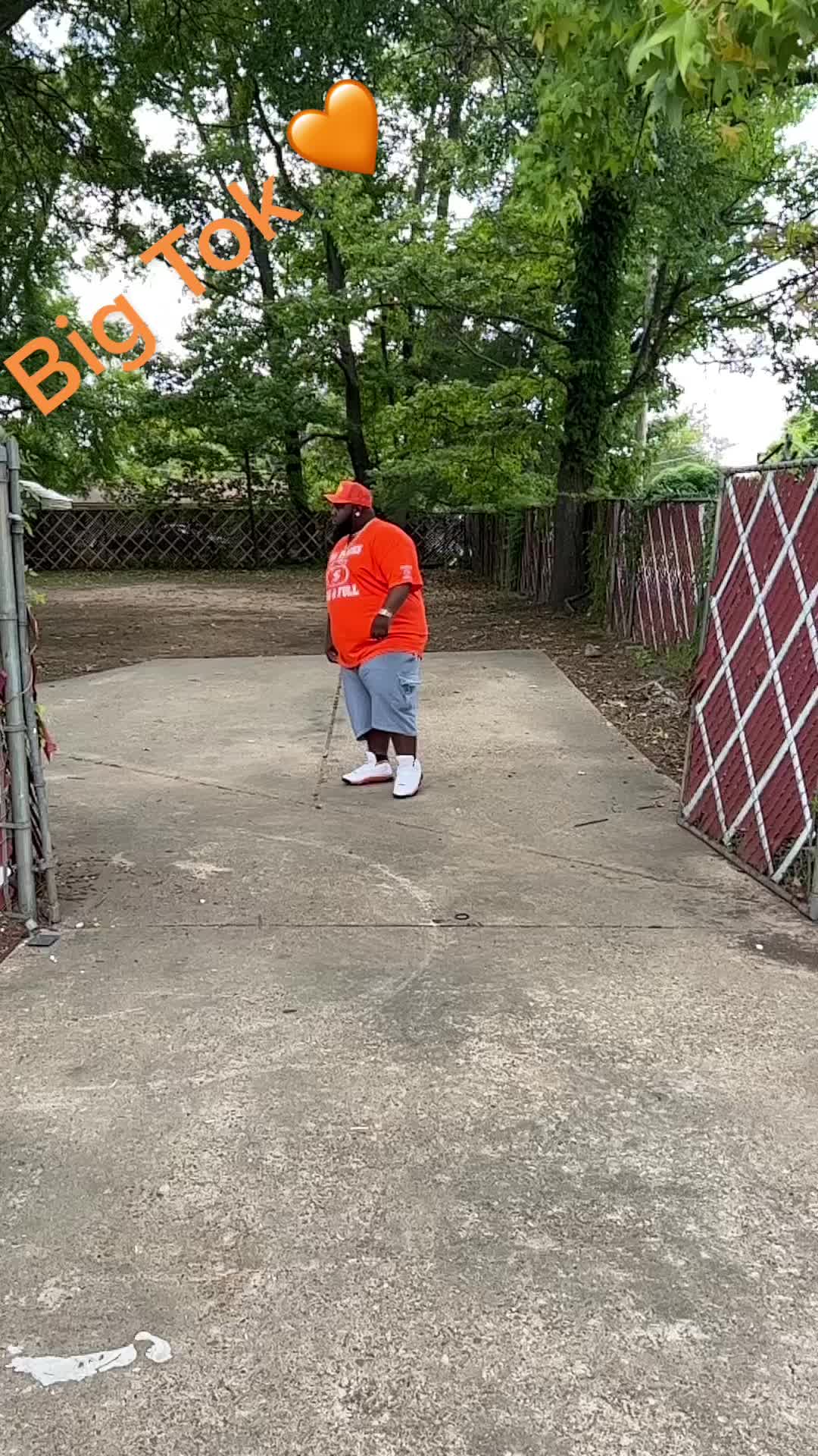 @Quis