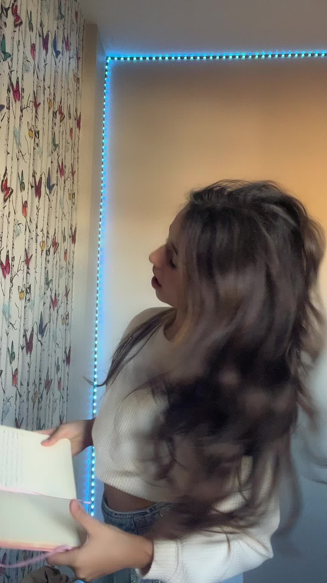 @VALERIA REBOLLO