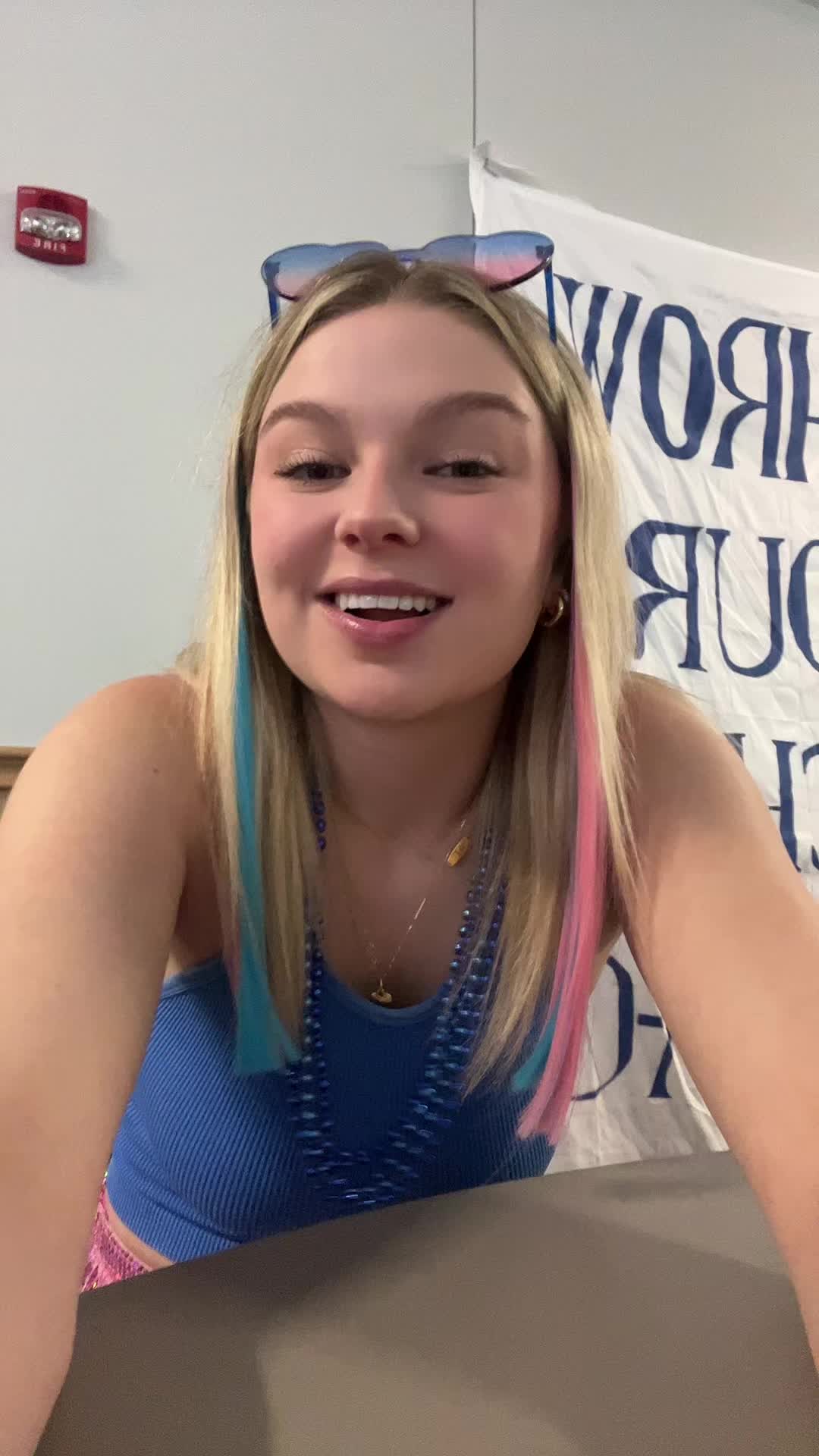 @Lo