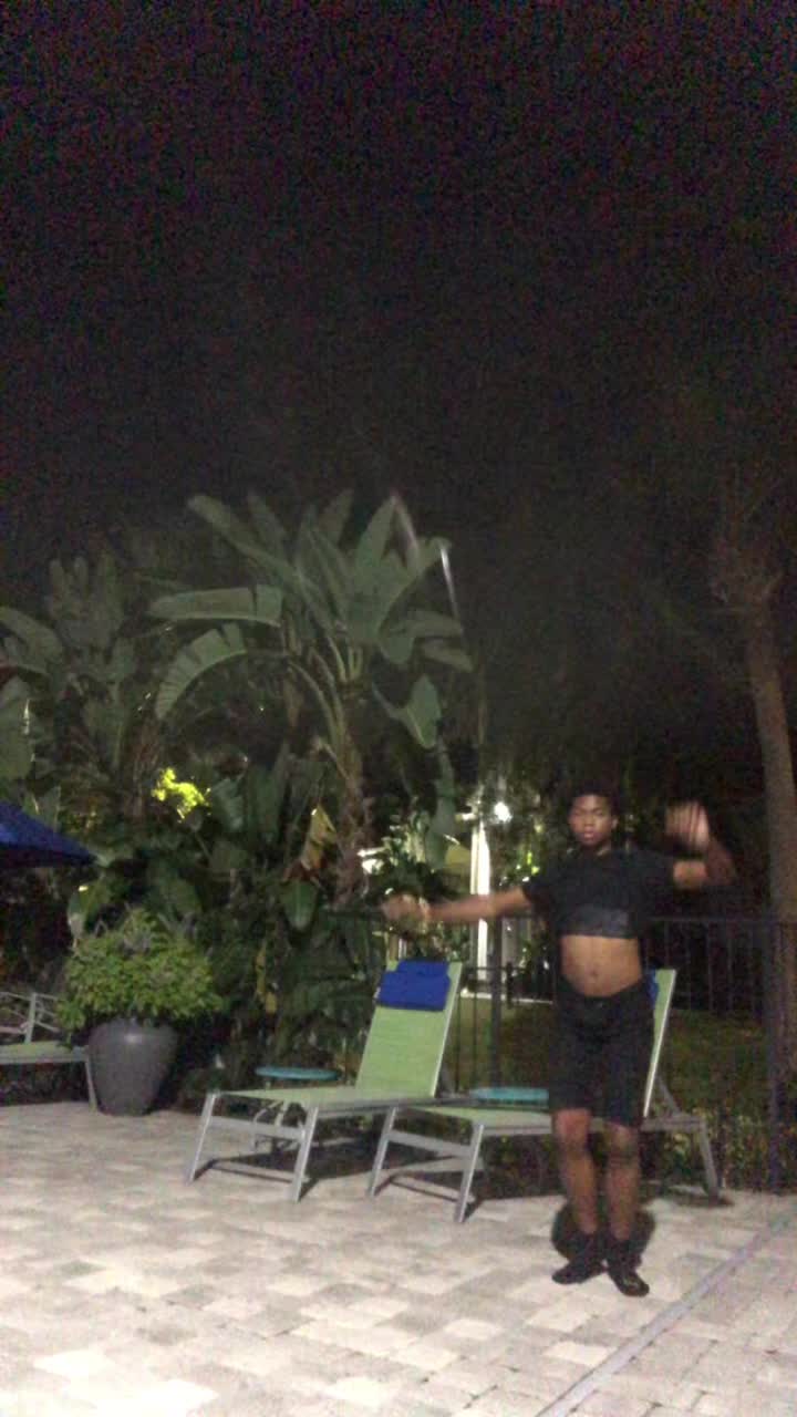 @D4 the dancer