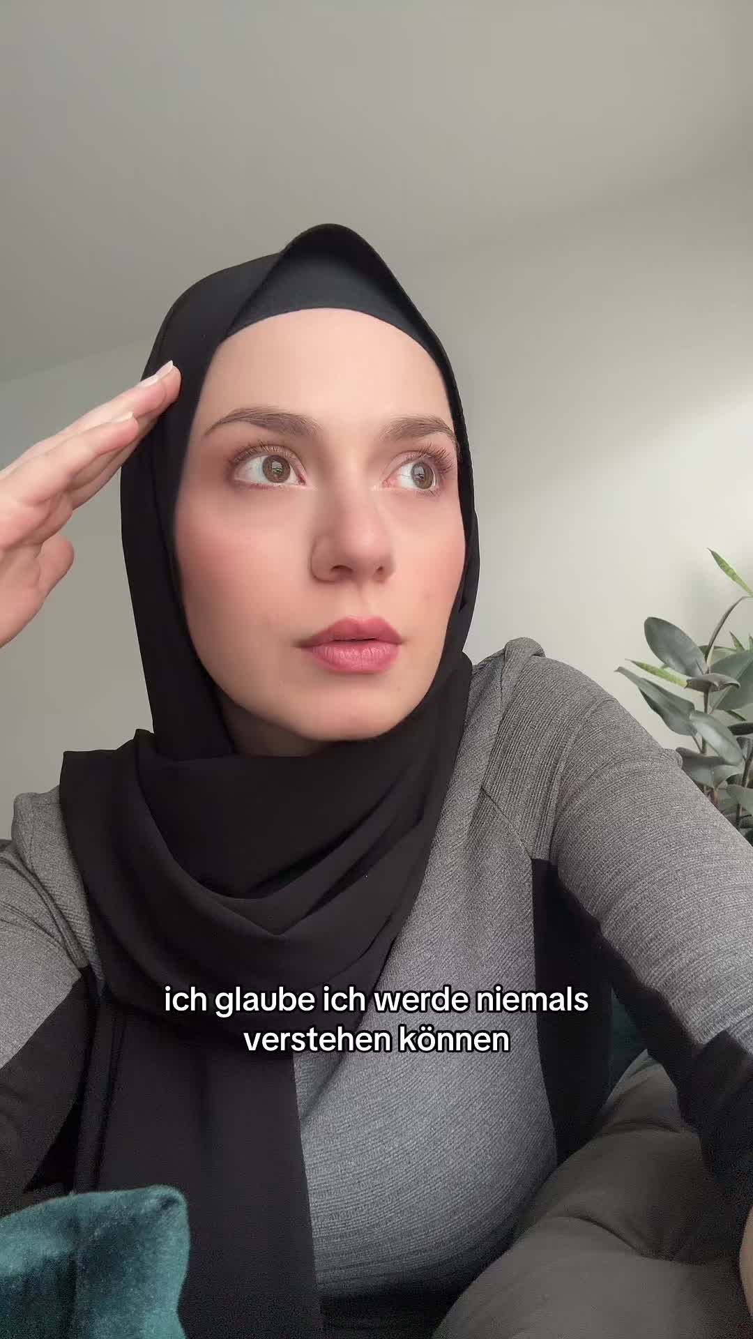 @Kübra 🦋 | Creator & Lawyer