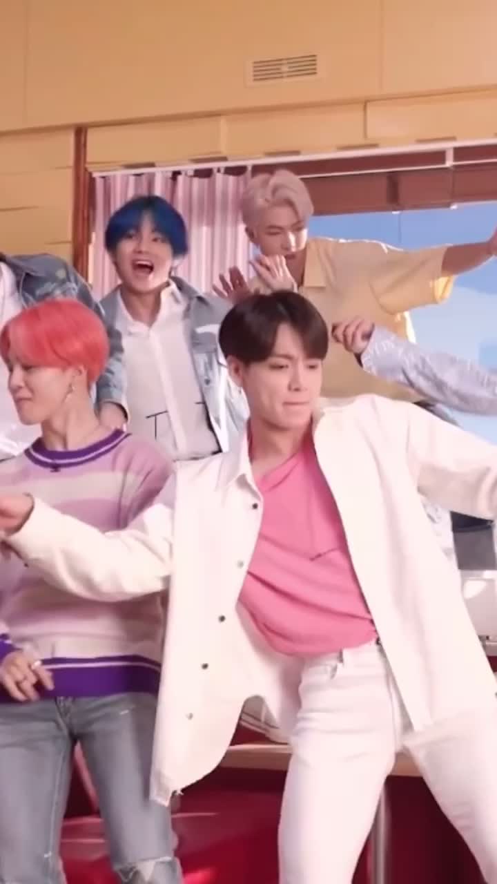 @𝐁𝐓𝐒♕