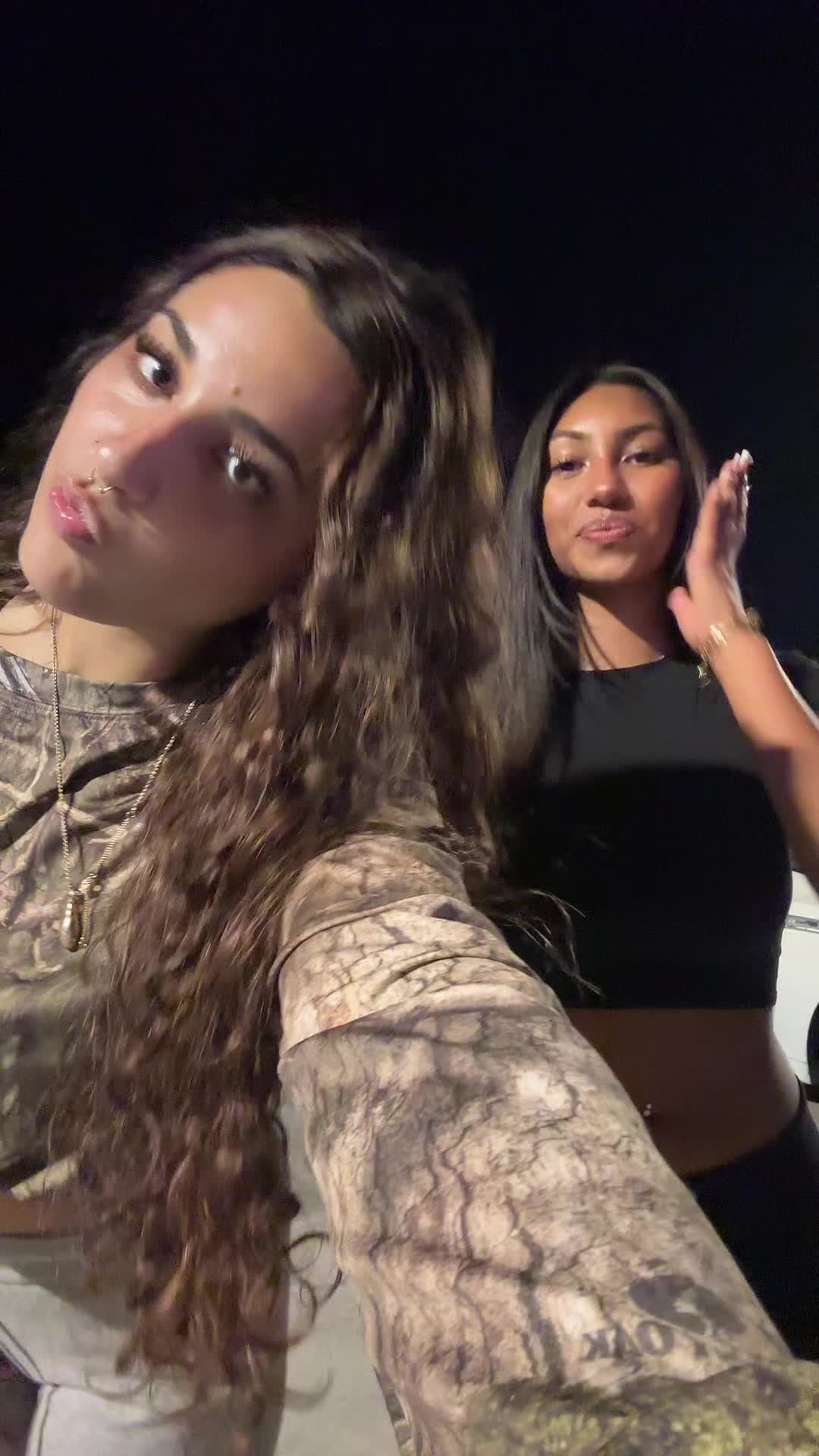 @Isa