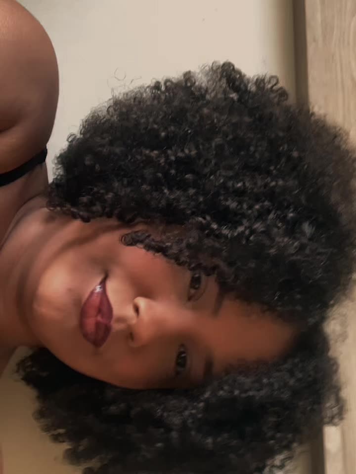 @Laura Stephanie