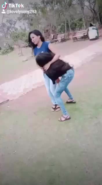 @456172D