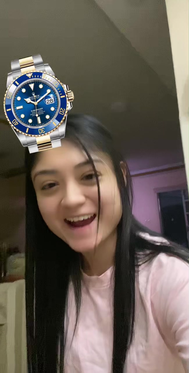 @Dayana Flores
