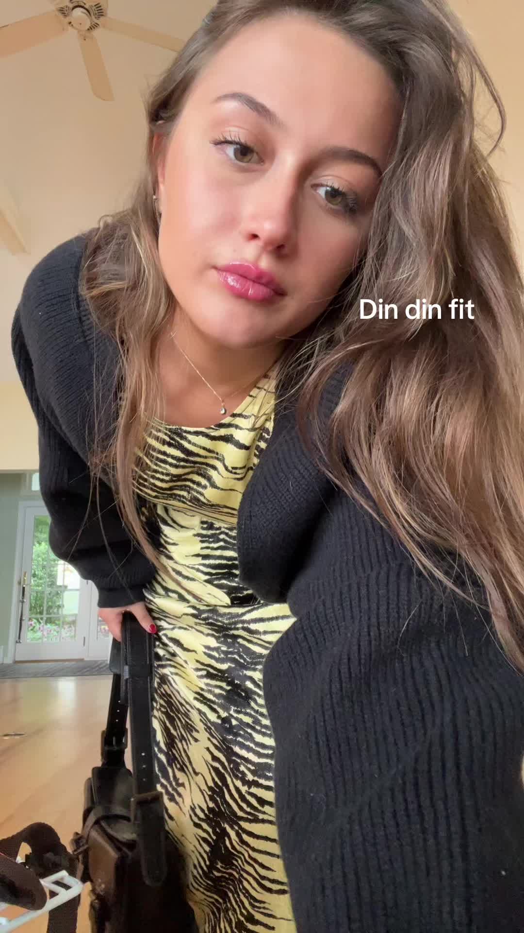 @Ella