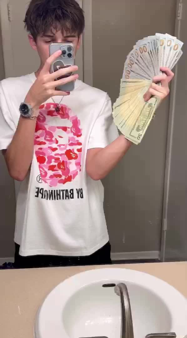 @Acelikesbanks