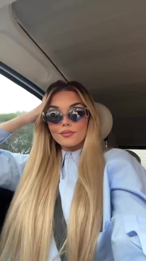 @Mounia Benfeghoul
