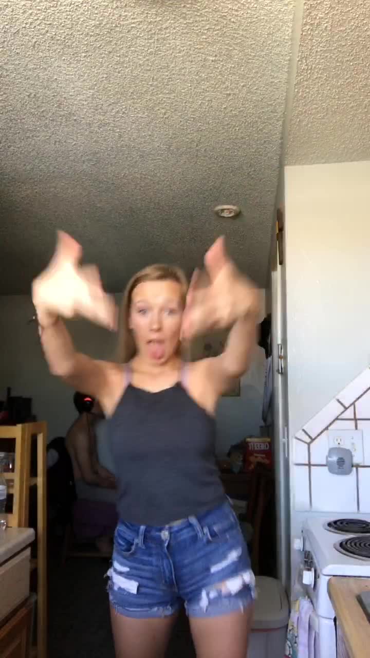 @lilaaciara