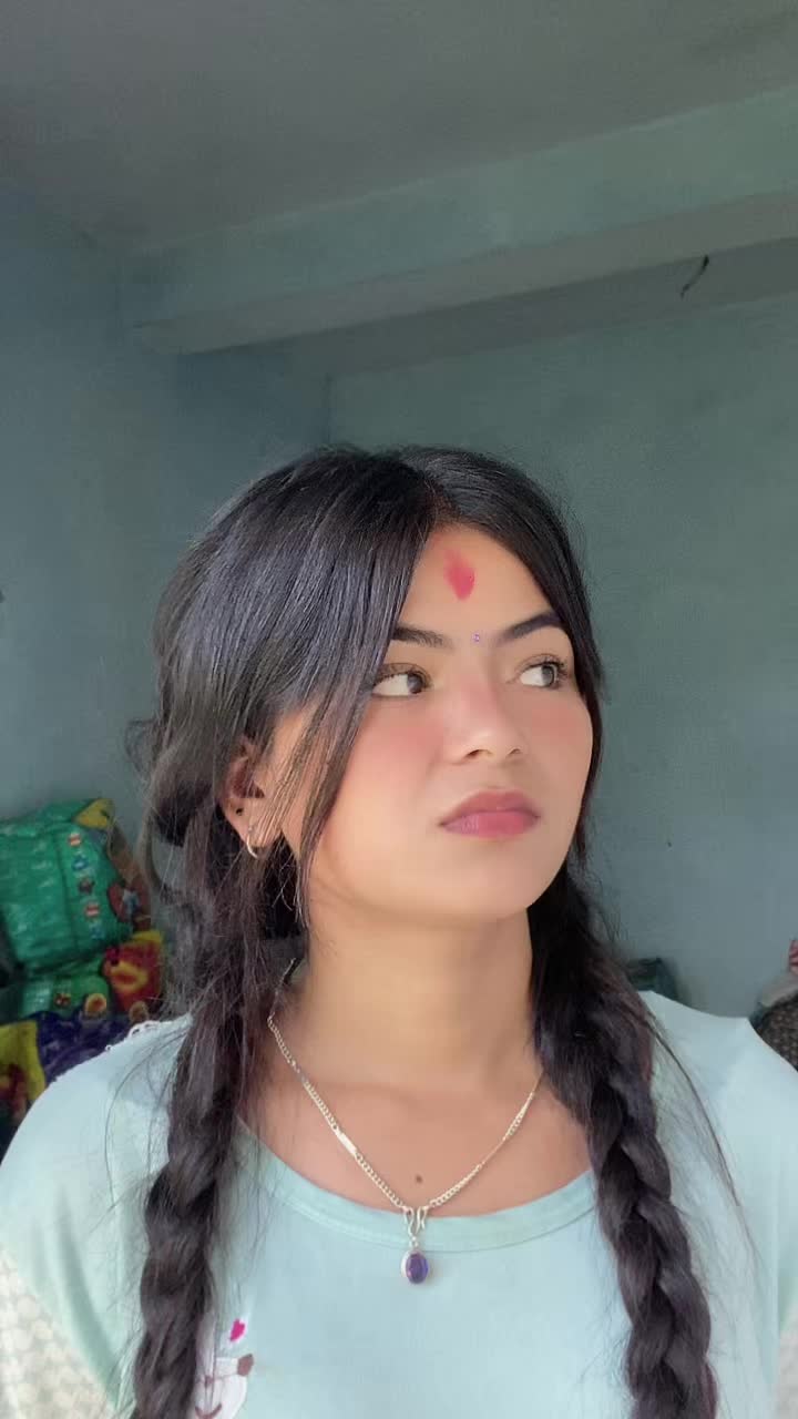 @Nisha bohara 👑