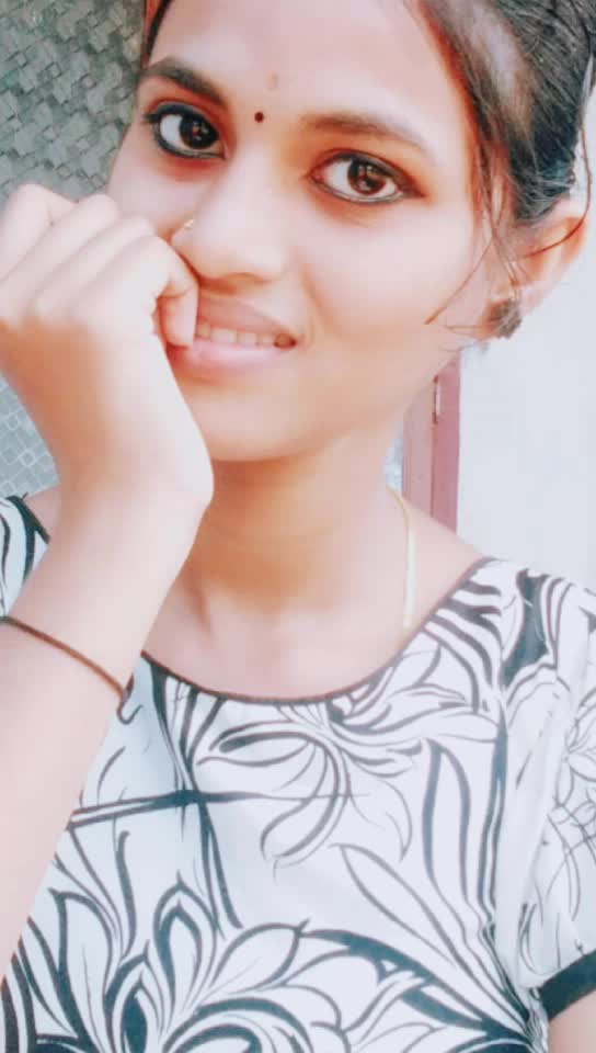 @❤️queen nandhu❤️