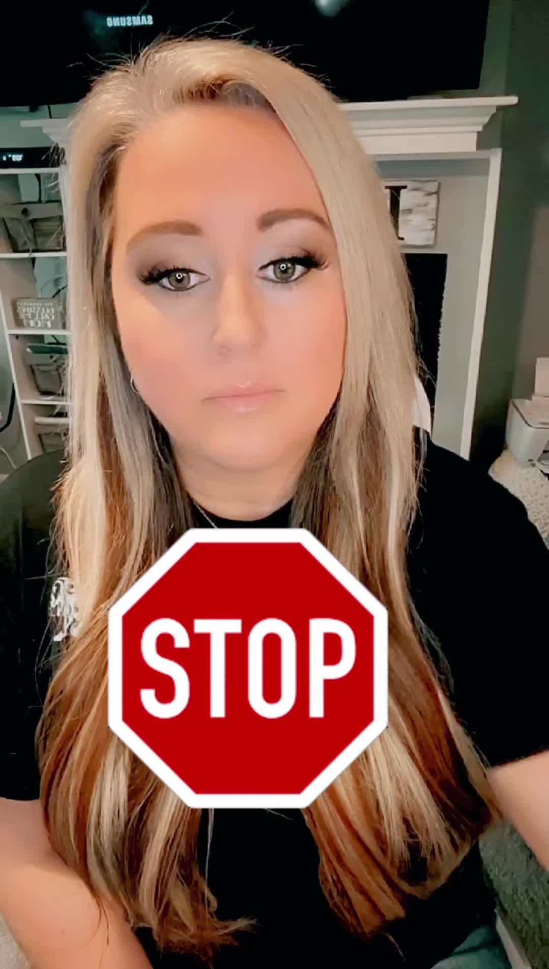 @MINDI NICOLE
