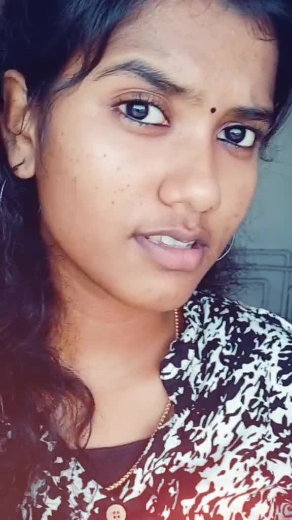 @👑 Keerthana&hearts;️💫