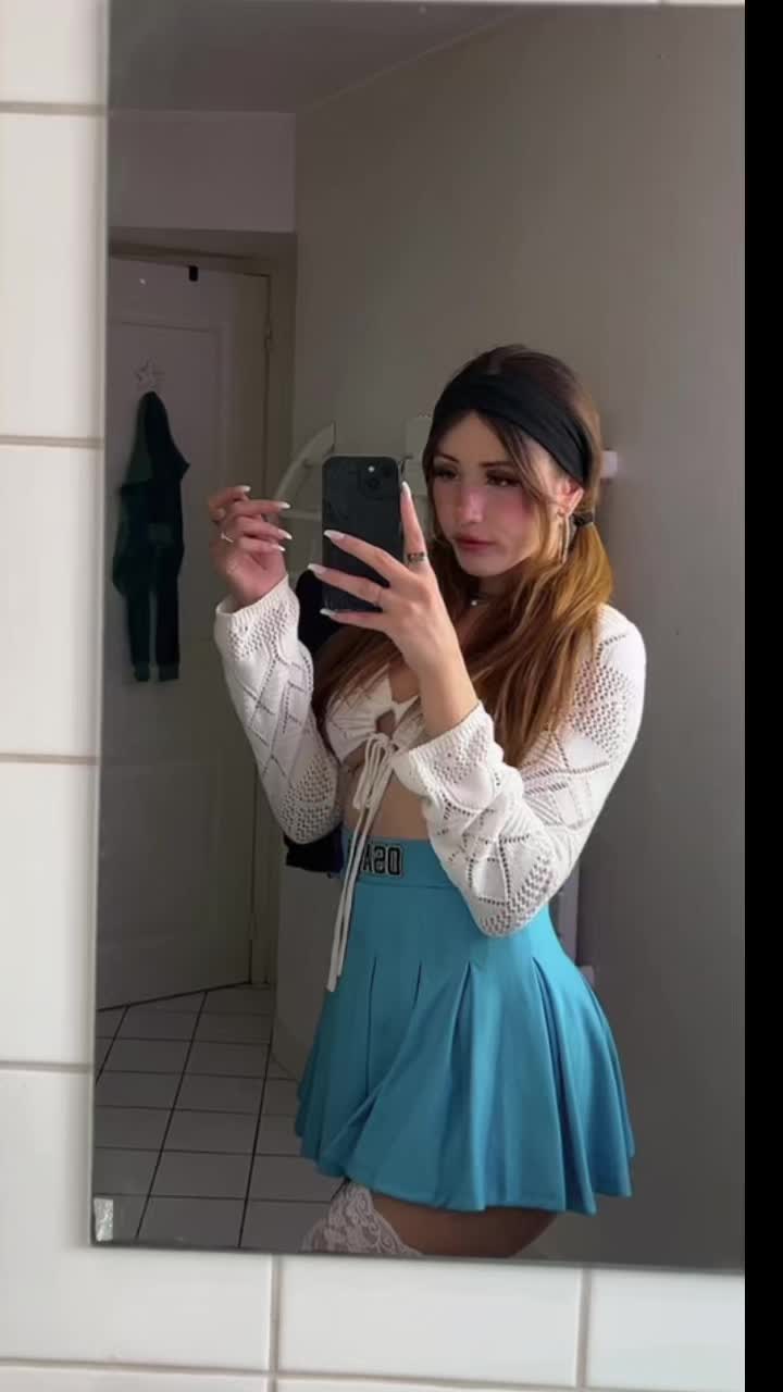 @alyxmodellux2