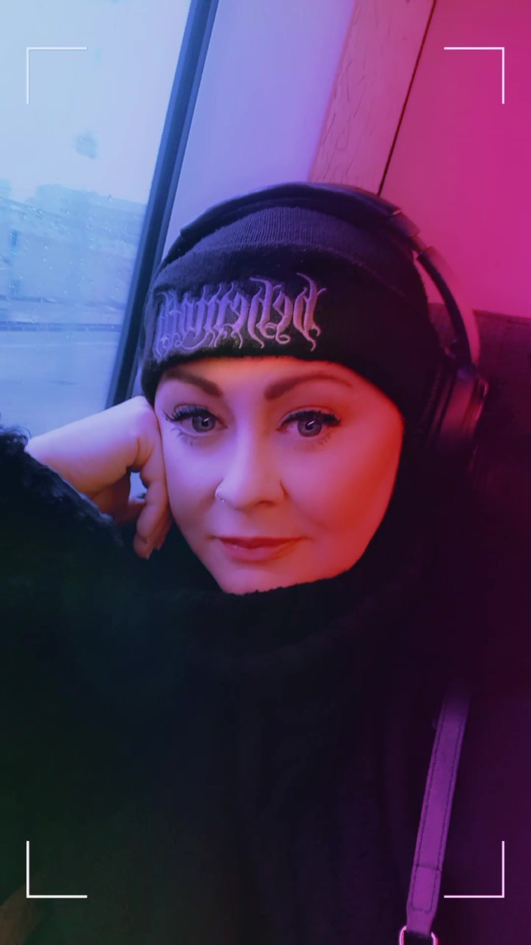 @🇧🇻 🇸🇪 Claudia 🇩🇪 🇭🇺