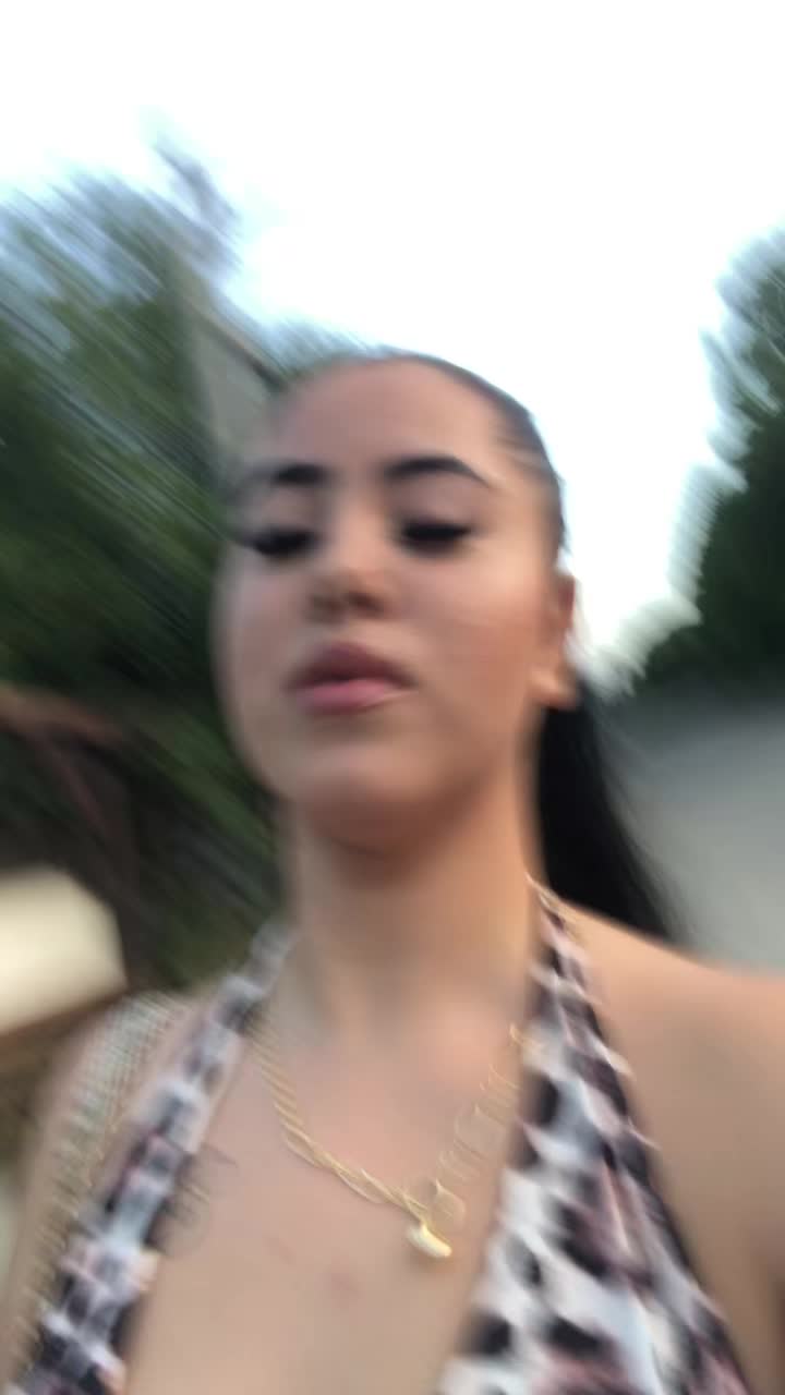 @Corinushh