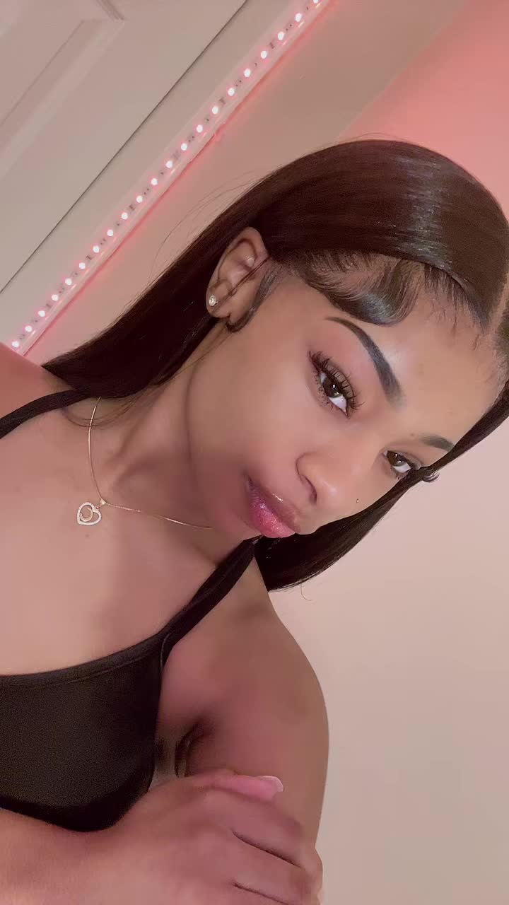@<3🪭