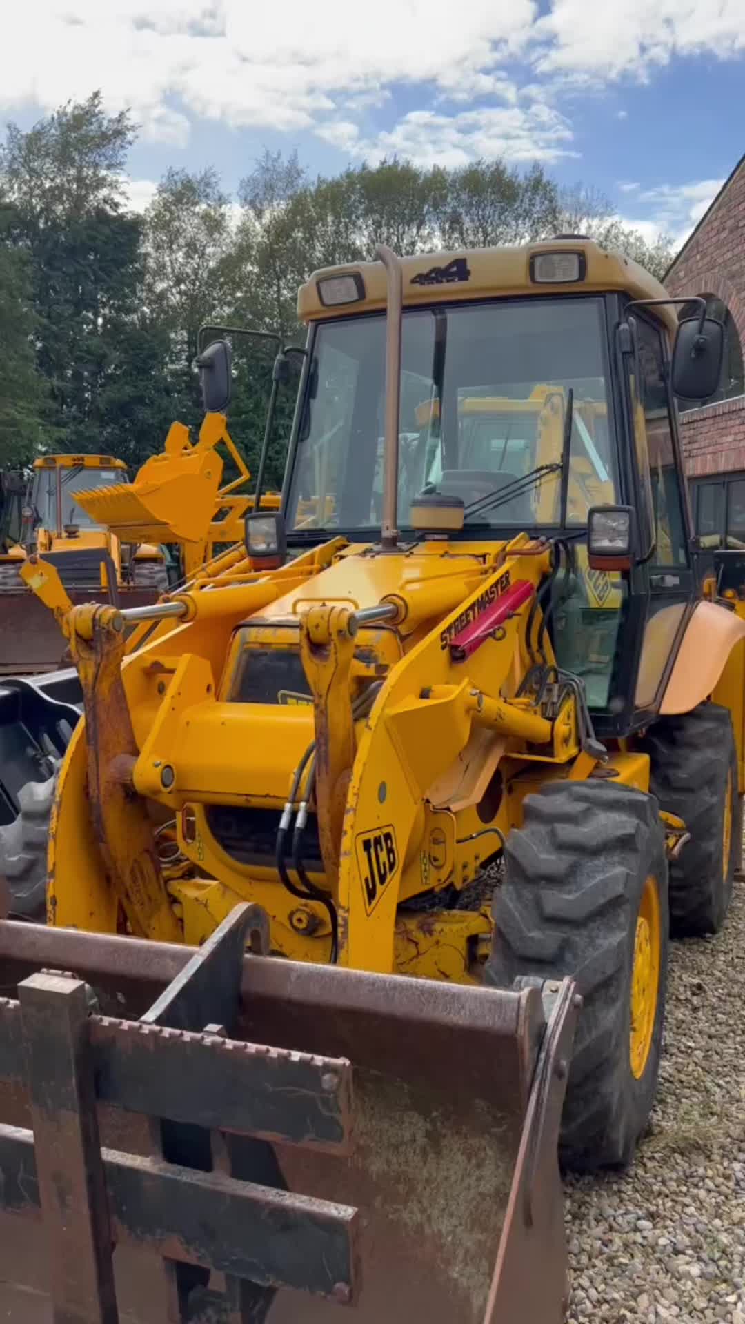 @Retro JCB