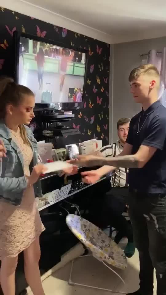@caitlinxhunter