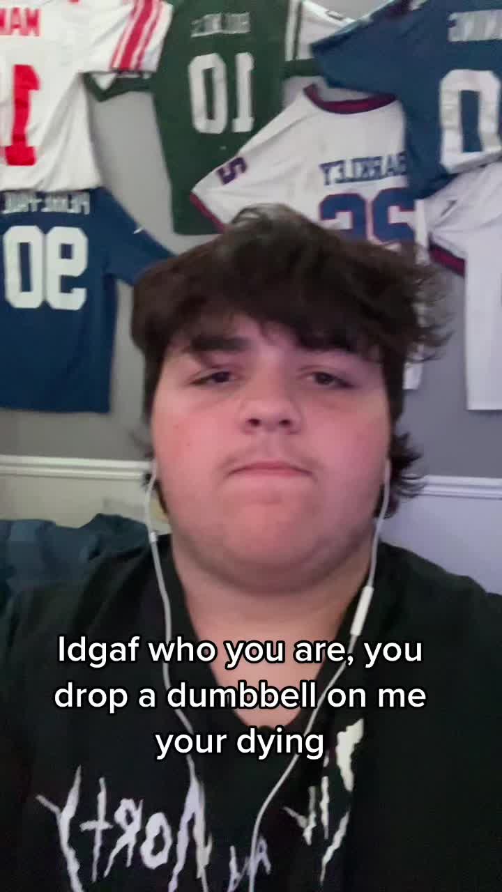 @NoBodyLuvsClaped